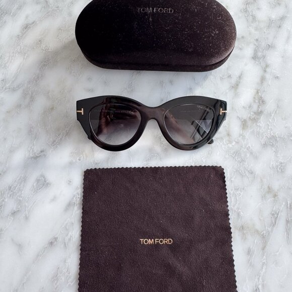 TOM FORD Toni Cat-Eye Sunglasses - Picture 5 of 6